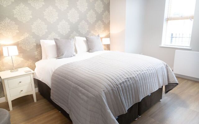Citystay - Hinton House