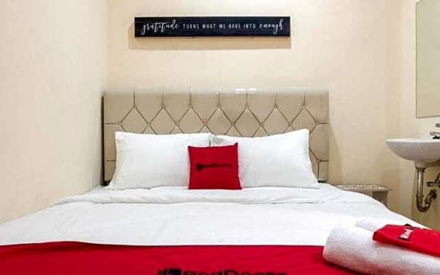 RedDoorz @ Tebet Barat 2