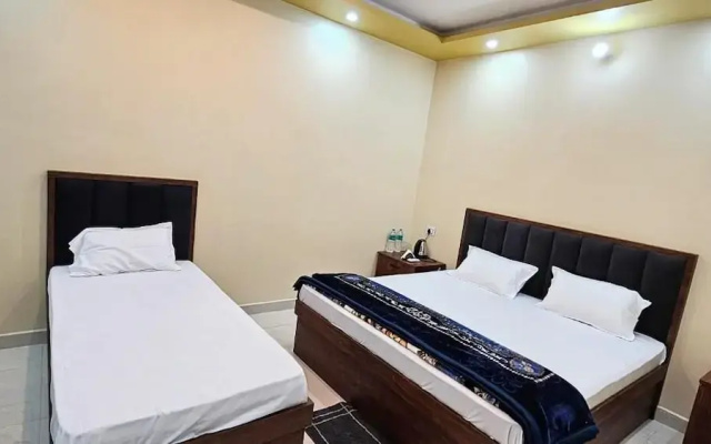 Ojas Royale - Banquet and Hotel