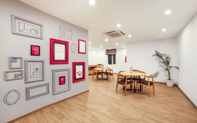 Oyo Townhouse 178 Sector 52