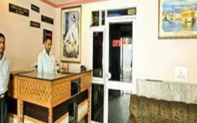 Hotel Moti Mahal by MTMC Rooms