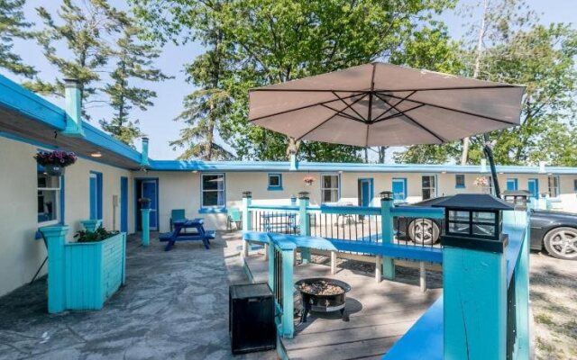 Beachfront at Wasaga Motel and Cottages