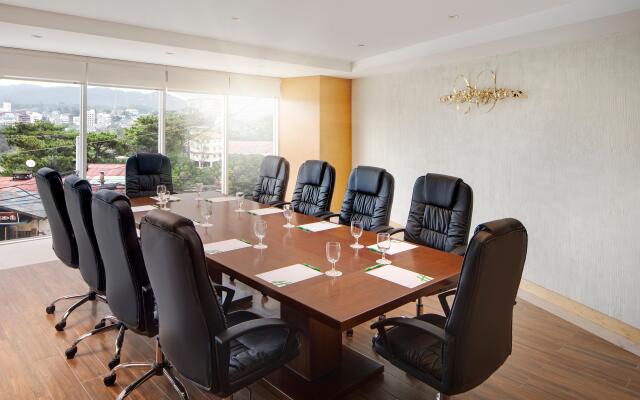 Holiday Inn Baguio City Centre