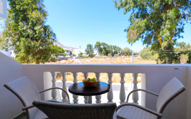 Finikas Hotel