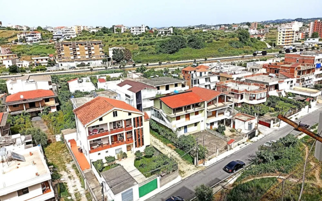 Apartment in the Plazh Area Surrounded by Greenery