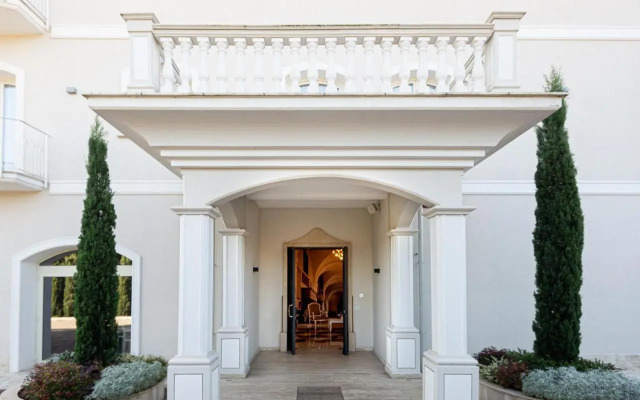 Suites & Apartments Liola'