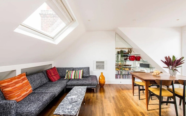 Beautiful 2 Bed W Roof Terrace in Holland Park