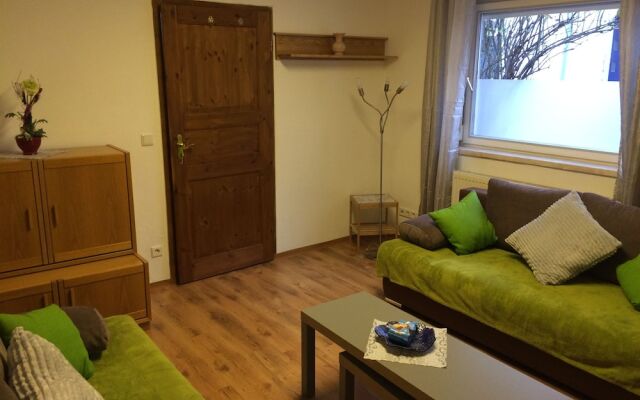 Sam Apartments