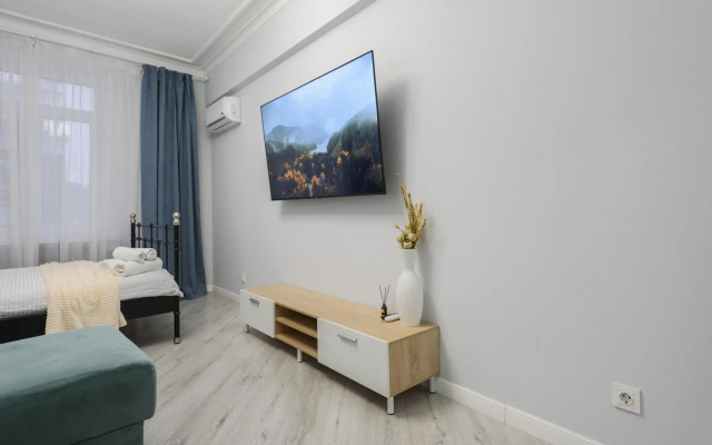 Апартаменты Чак-чак хаус (Chak-chak House) на улице  Парижской Коммуны