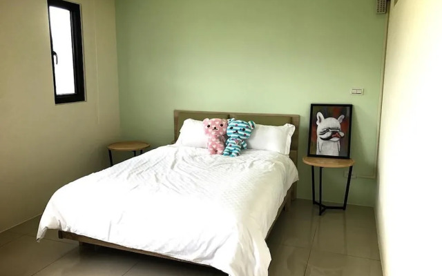 Yin Mama Warm House
