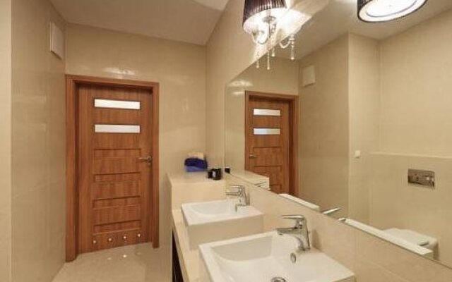 City Aparthotel Wola