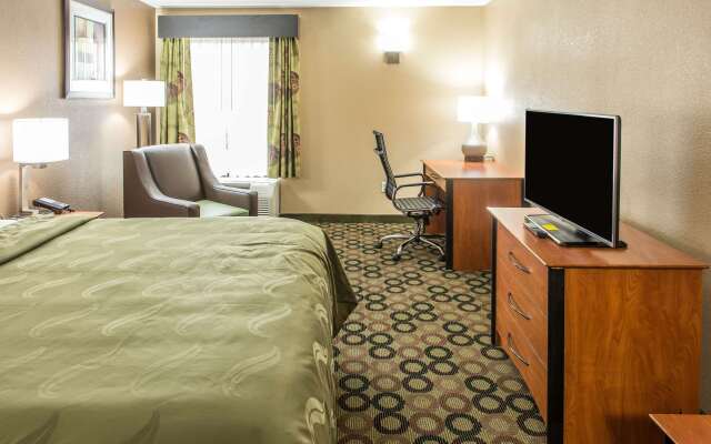 Quality Inn & Suites Columbus West - Hilliard