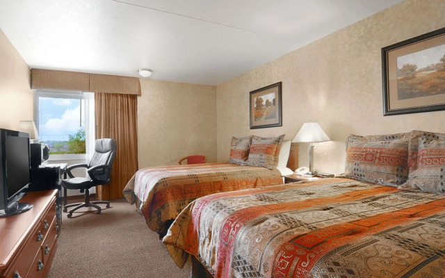 EverSpring Inn & Suites