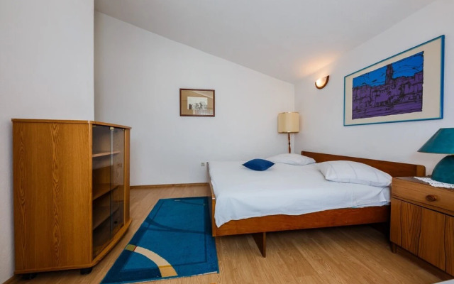 Apartments Grgin