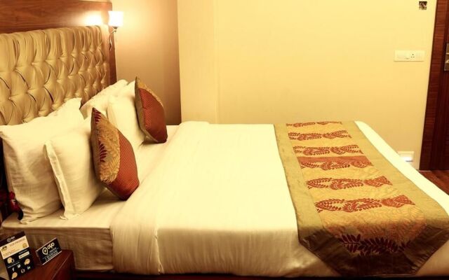 OYO Premium Airport City Centre 2