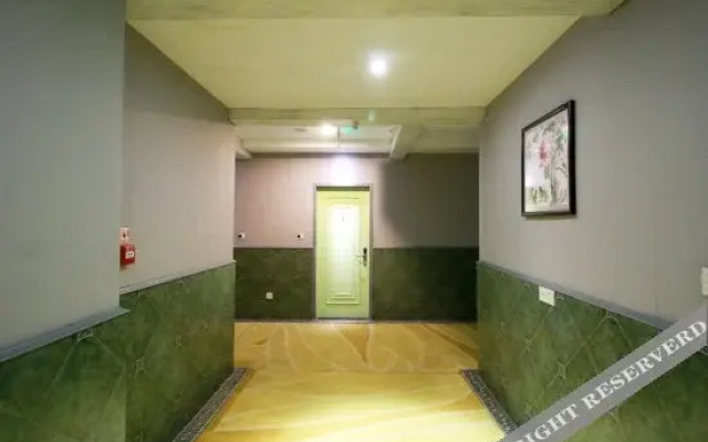 Tianzhirun Hotel (Heart of Jinhua Jinhua World Trade City Plaza)