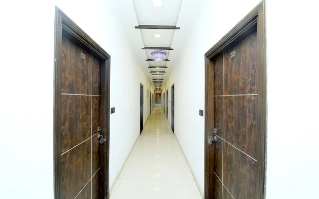 Northern Crown by OYO Rooms