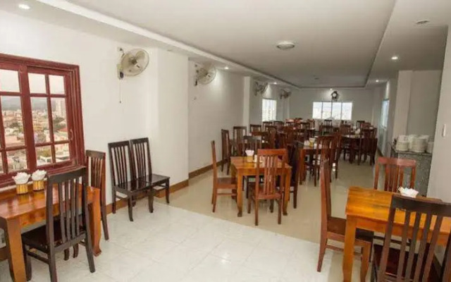 Golden Tulip Hotel