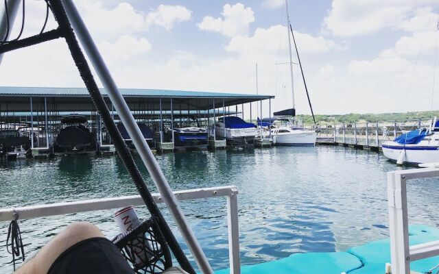 Airstream Houseboat Amazing Lake Travis View
