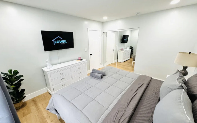 Progresso Apartments & Homes by Lowkl