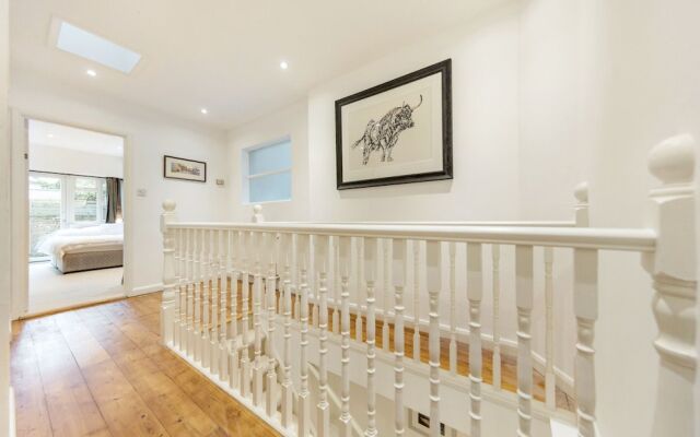 The Spacious Putney Duplex - SCF