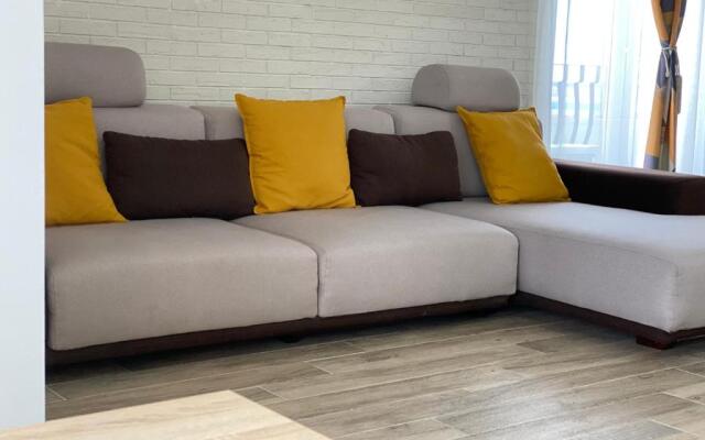 Sunny Deluxe Apartment Cosmopolis