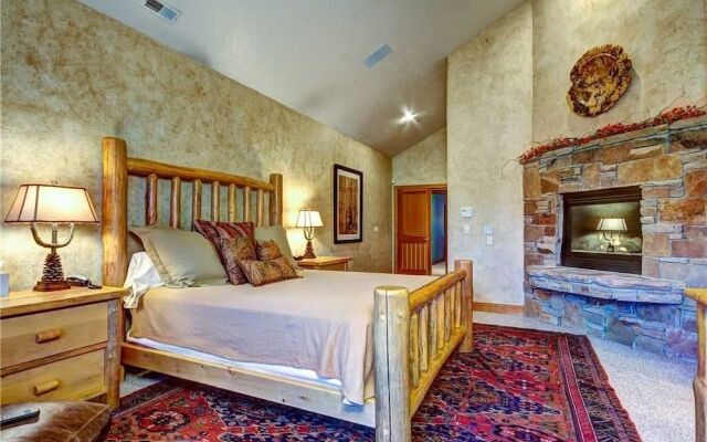 Cove 2735 4 Bedroom Condo