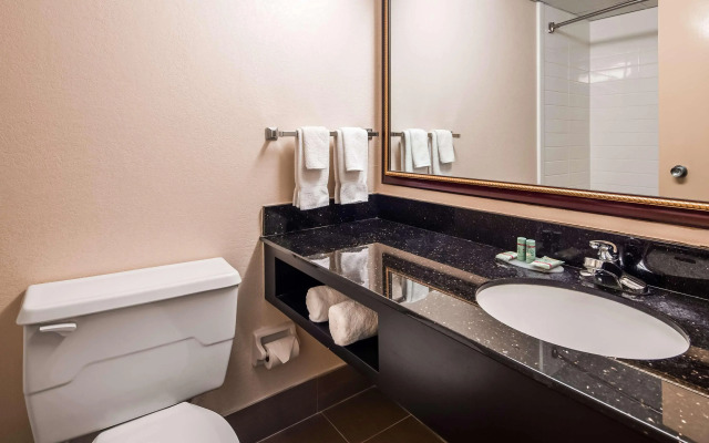 Best Western Riverside Inn