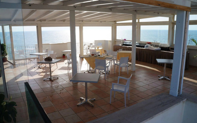 L'Approdo