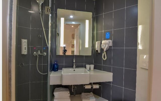 Hanting Hotel (Beijing Guanganmen Metro Station)