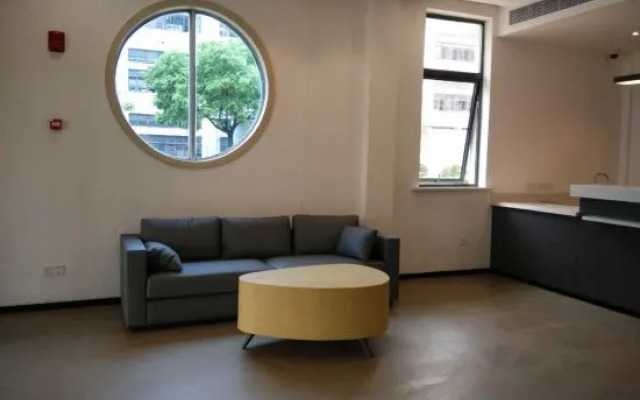 sholl Hotel (Shanghai Safari Park)