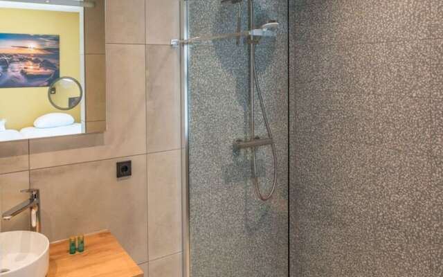 Chalet in Texel Near Forest & Beach