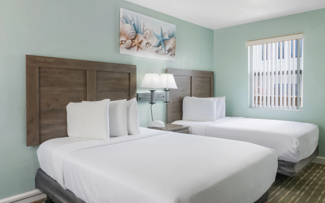 Ocean Court Beachfront Hotel