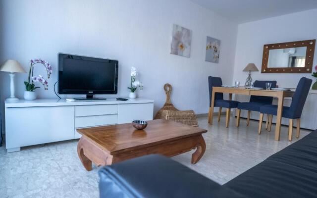 Holidays in cannes - appartement 2P - wifi - clim - parking