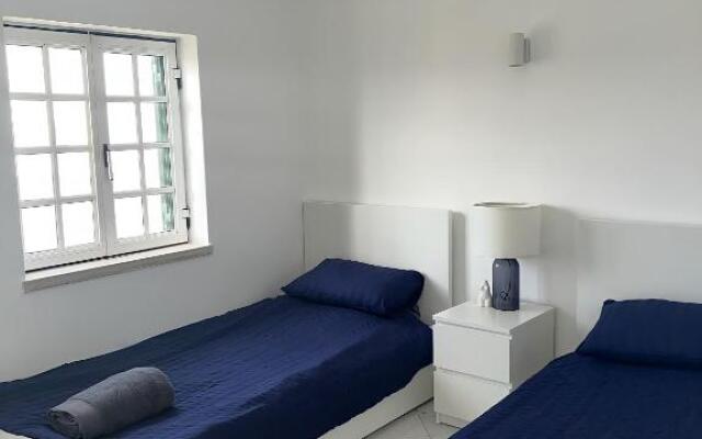 Relaxing 2 Bedroom House close to Vilamoura Marina