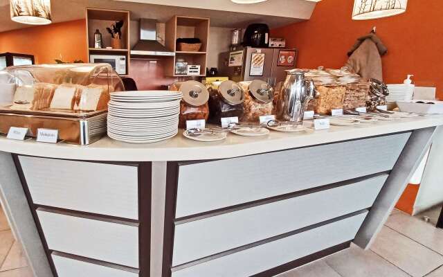 Quality Hotel Lincoln Green