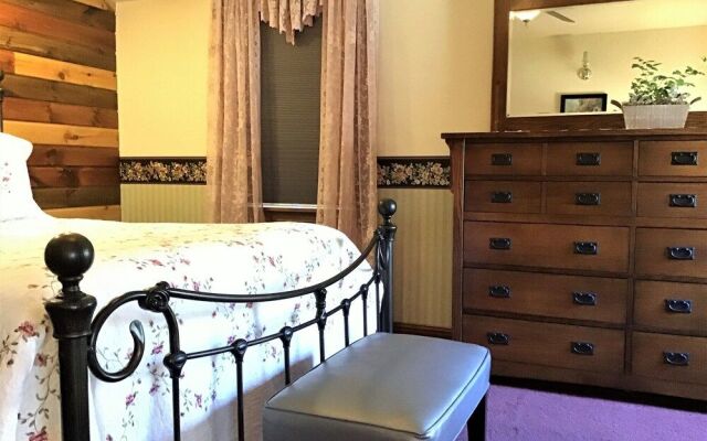 Black River Inn Bed and Breakfast