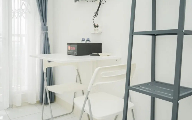 Emerald Bintaro Studio Apartment near British School