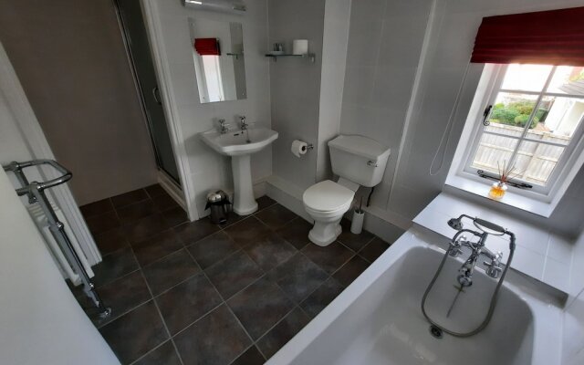 The Colyton White Cottage