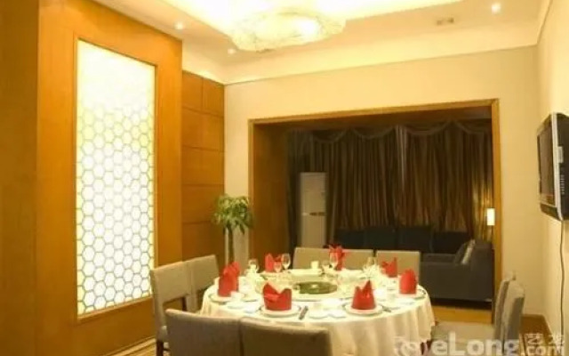 Sprot Life Garden Hotel