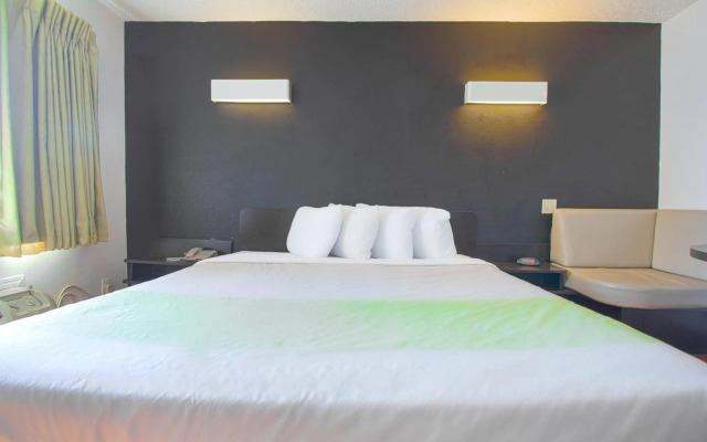 Studio Inn Exten Stay Oklahoma City Airport by OYO