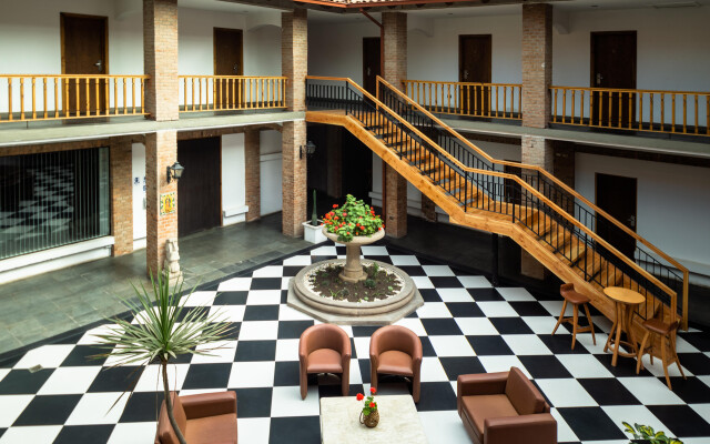 Hotel y Cabañas Campanario