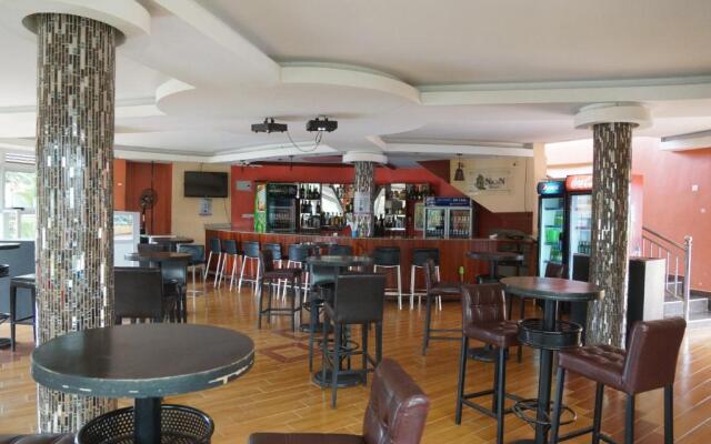 Nican Resort Hotel Seguku Entebbe