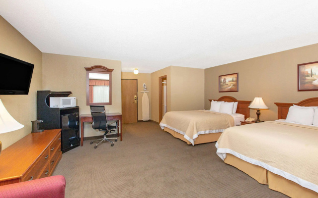 Days Inn by Wyndham Salina I-70