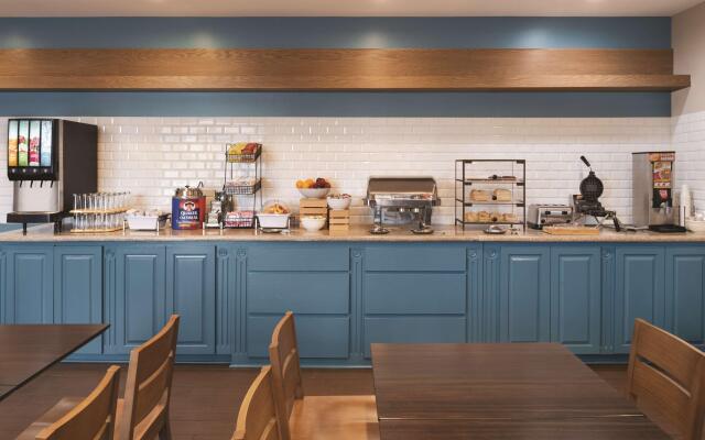 Country Inn & Suites by Radisson, Michigan City, IN