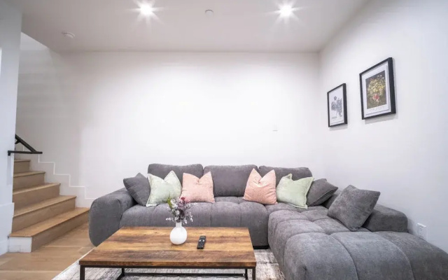Stylish Private Room by Downtown LA