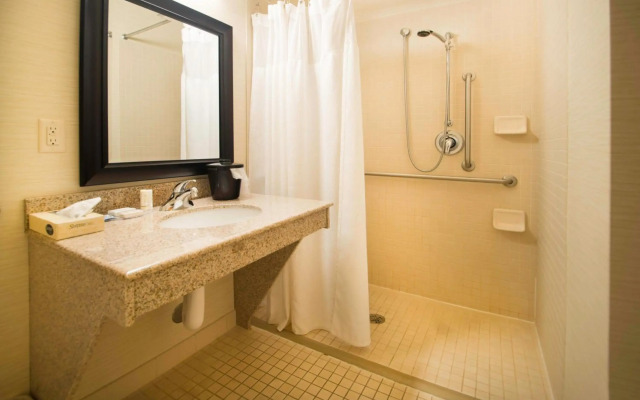 Fairfield Inn and Suites by Marriott Burley