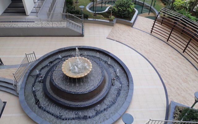 Homerent by Countrygarden Danga Bay