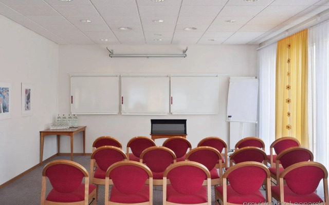 Holiday Inn Express Luzern - Neuenkirch by IHG