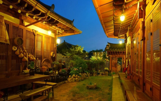 Jeonju Parkgane Hanok Stay